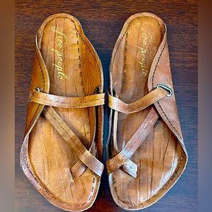 FREE PEOPLE WOMENS LEATHER SOFT SANDALS. SIZE 41 (10 m)